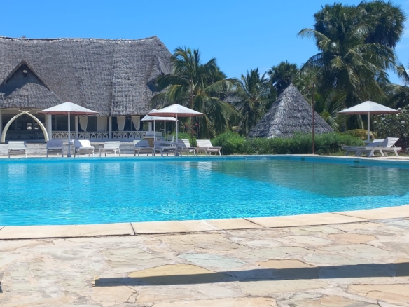 3 bedroom short stay villa in Mambrui with swimming pool near beach at 10k per night Kenya