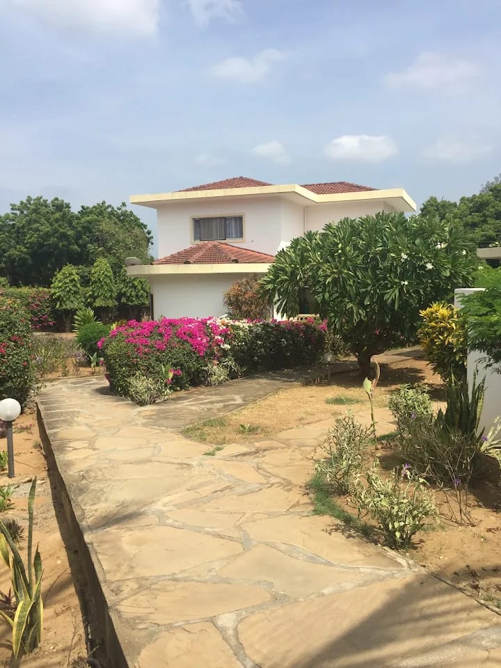 Fully furnished 4 bedroom ocean view villa for sale in Turtle Bay Watamu 75 metres from beach on quarter acre