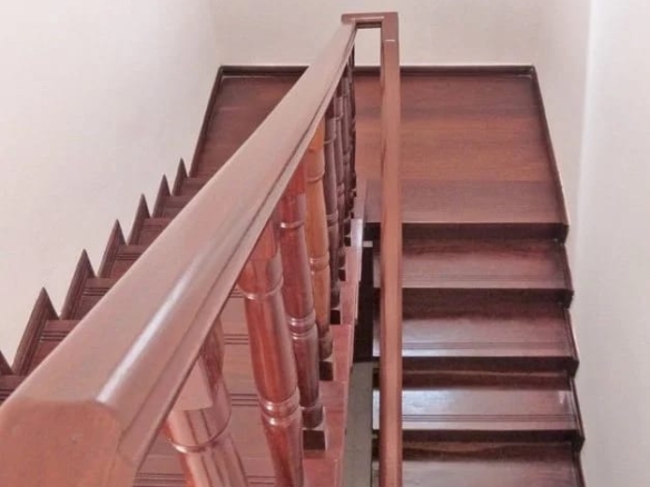 Fully furnished 4 bedroom ocean view villa for sale in Turtle Bay Watamu 75 metres from beach on quarter acre