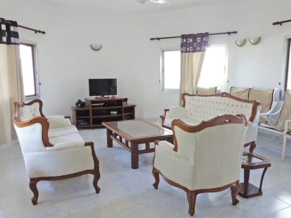 Fully furnished 4 bedroom ocean view villa for sale in Turtle Bay Watamu 75 metres from beach on quarter acre