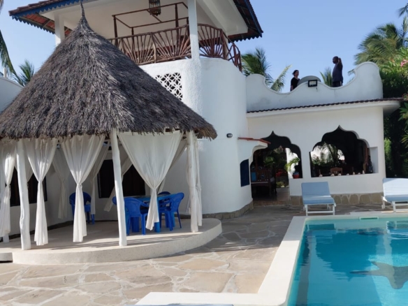 Fully furnished 3 bedroom ocean view villa for sale in Turtle Bay Watamu on quarter acre near beach with DSQ and garage