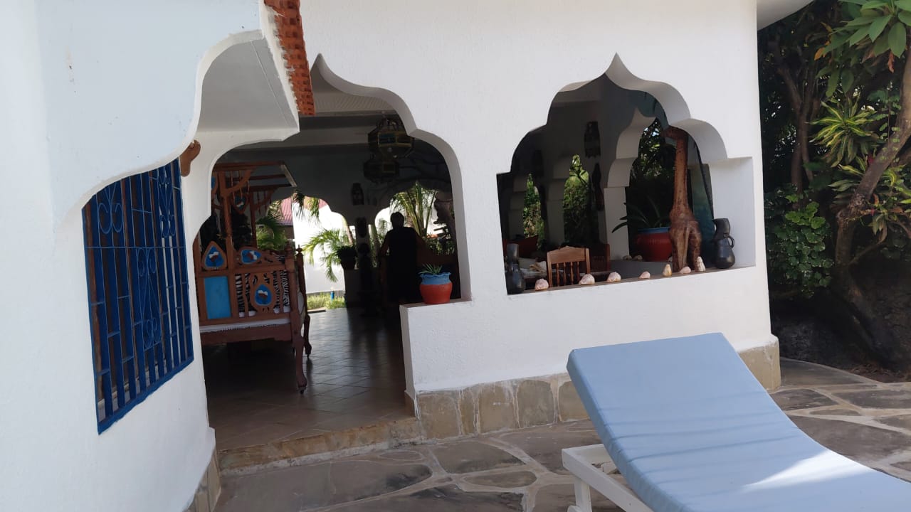 Fully furnished 3 bedroom ocean view villa for sale in Turtle Bay Watamu on quarter acre near beach with DSQ and garage