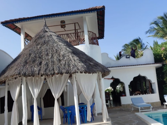 Fully furnished 3 bedroom ocean view villa for sale in Turtle Bay Watamu on quarter acre near beach with DSQ and garage