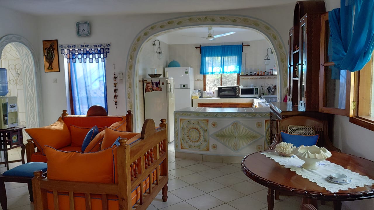 Fully furnished 3 bedroom ocean view villa for sale in Turtle Bay Watamu on quarter acre near beach with DSQ and garage