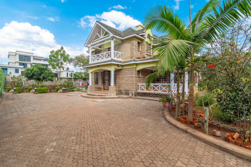 3 bedroom all ensuite house for sale in Thika Greens Golf Estate on quarter acre near golf course with secure gated living