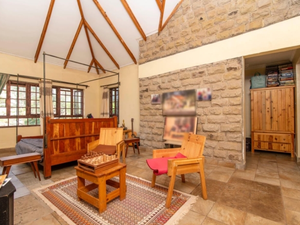 3 bedroom all ensuite house for sale in Thika Greens Golf Estate on quarter acre near golf course with secure gated living
