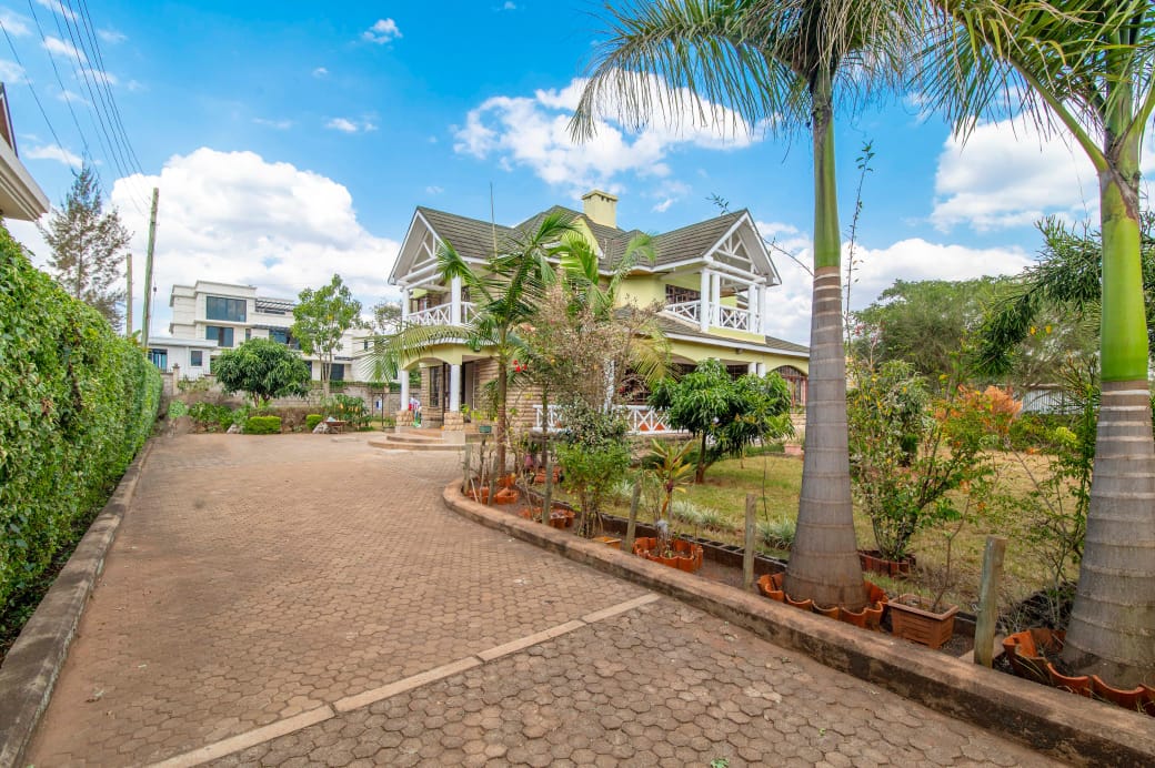 3 bedroom all ensuite house for sale in Thika Greens Golf Estate on quarter acre near golf course with secure gated living