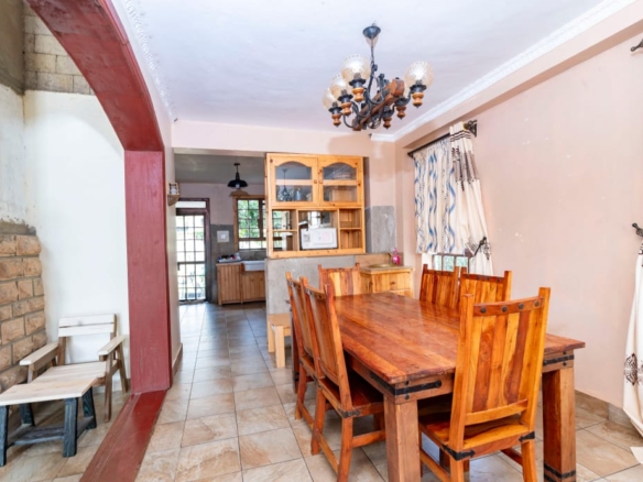 3 bedroom all ensuite house for sale in Thika Greens Golf Estate on quarter acre near golf course with secure gated living