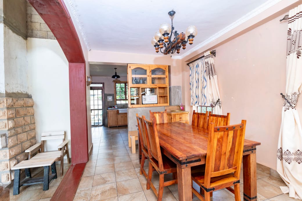 3 bedroom all ensuite house for sale in Thika Greens Golf Estate on quarter acre near golf course with secure gated living