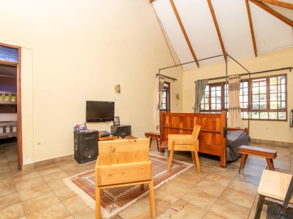 3 bedroom all ensuite house for sale in Thika Greens Golf Estate on quarter acre near golf course with secure gated living