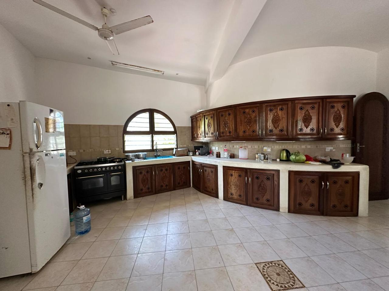 luxury 5 bedroom beachfront house on 4 acres for sale in Watamu near Lonno Lodge Kenya