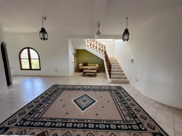 luxury 5 bedroom beachfront house on 4 acres for sale in Watamu near Lonno Lodge Kenya