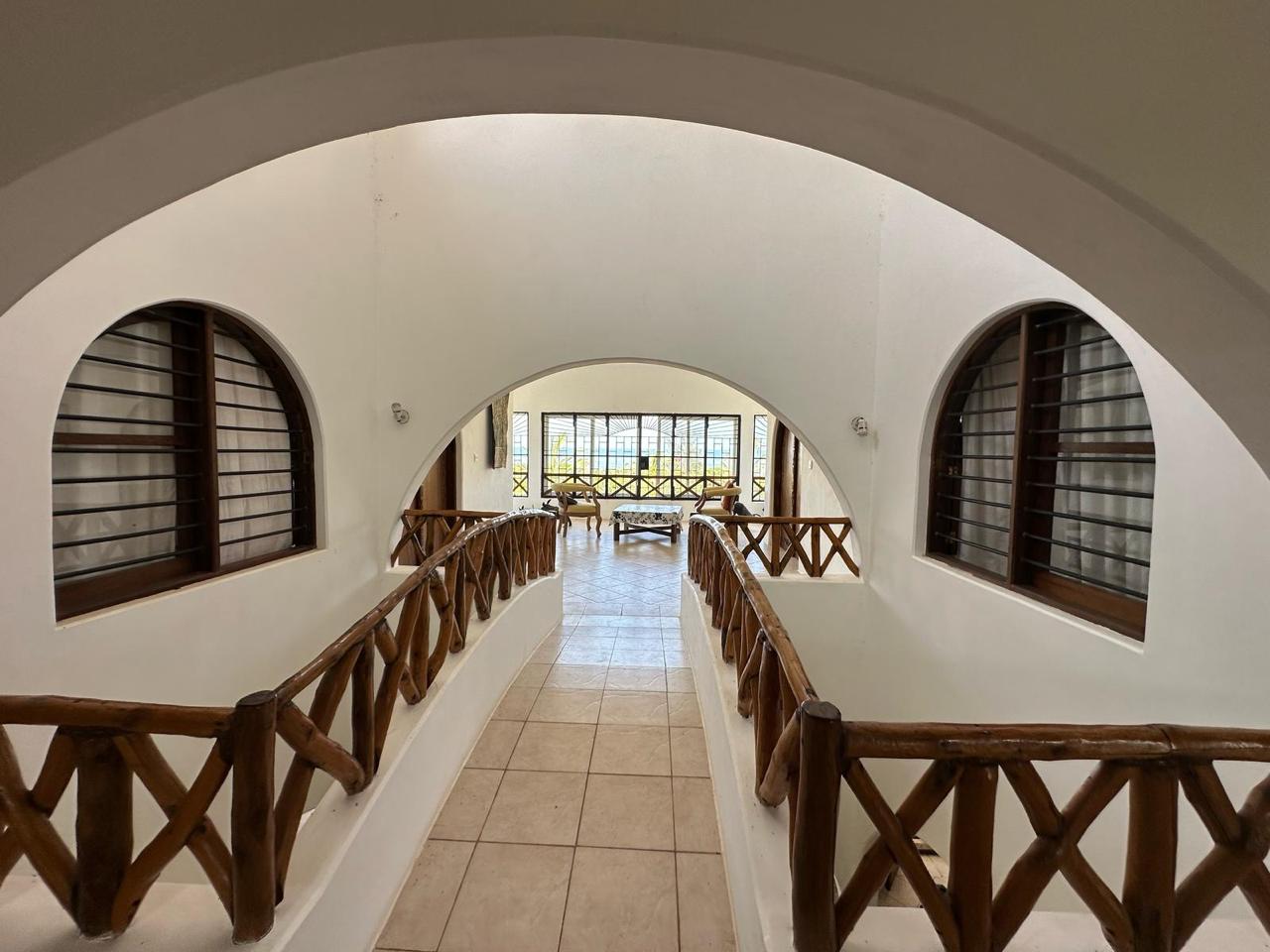 luxury 5 bedroom beachfront house on 4 acres for sale in Watamu near Lonno Lodge Kenya
