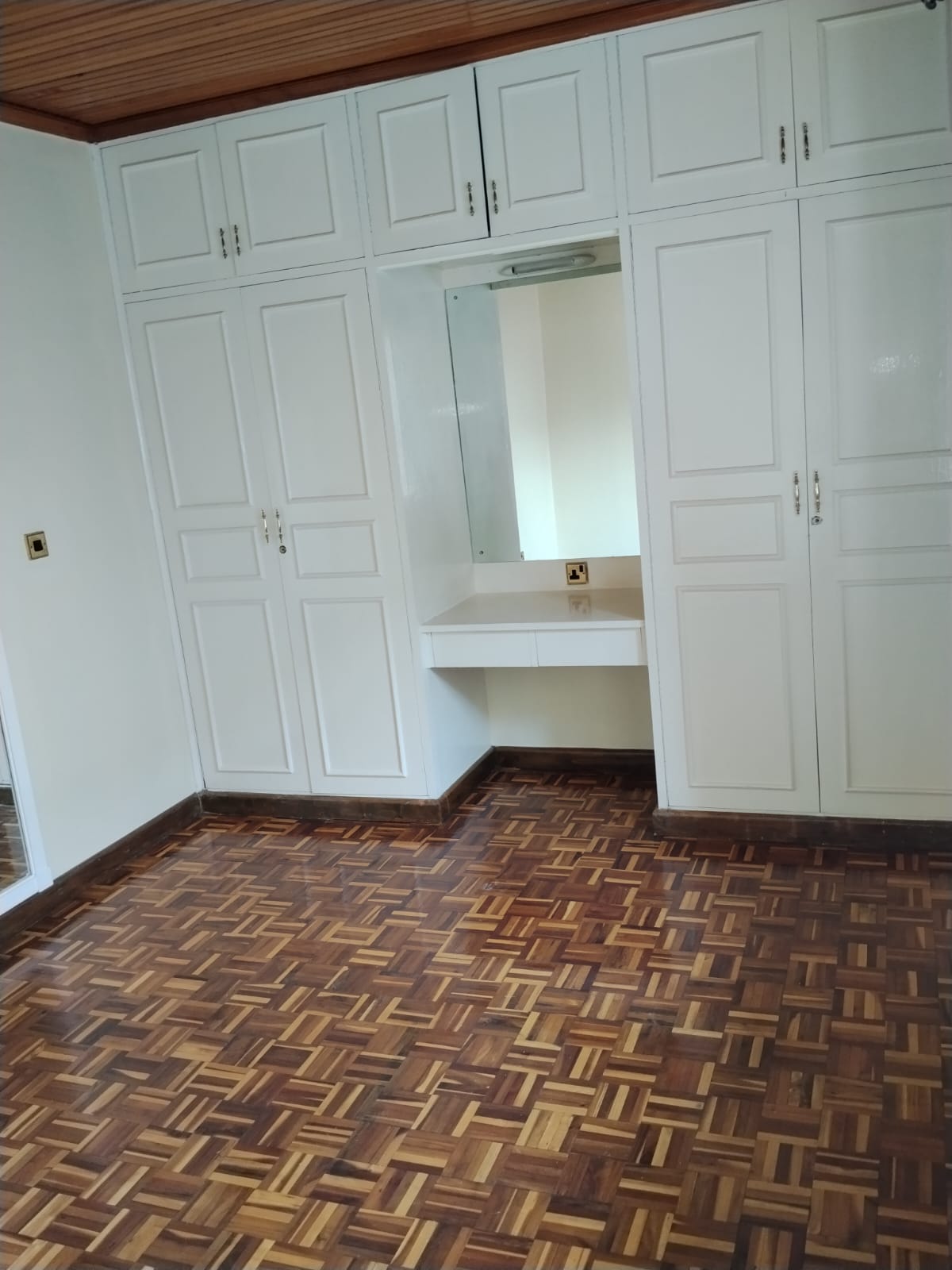 4 bedroom townhouse for rent and sale in Westlands Brookside Nairobi with parking and DSQ