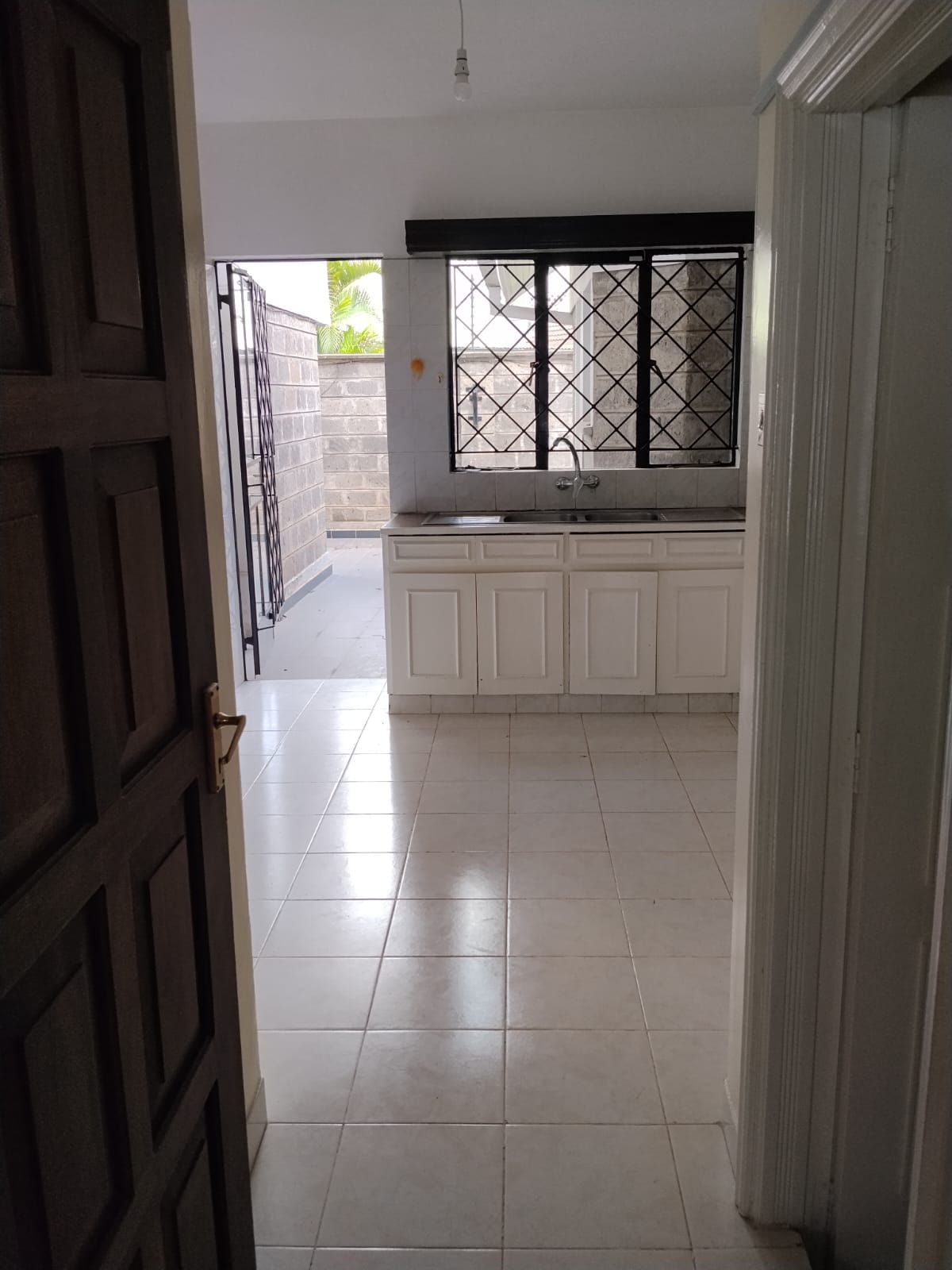 4 bedroom townhouse for rent and sale in Westlands Brookside Nairobi with parking and DSQ