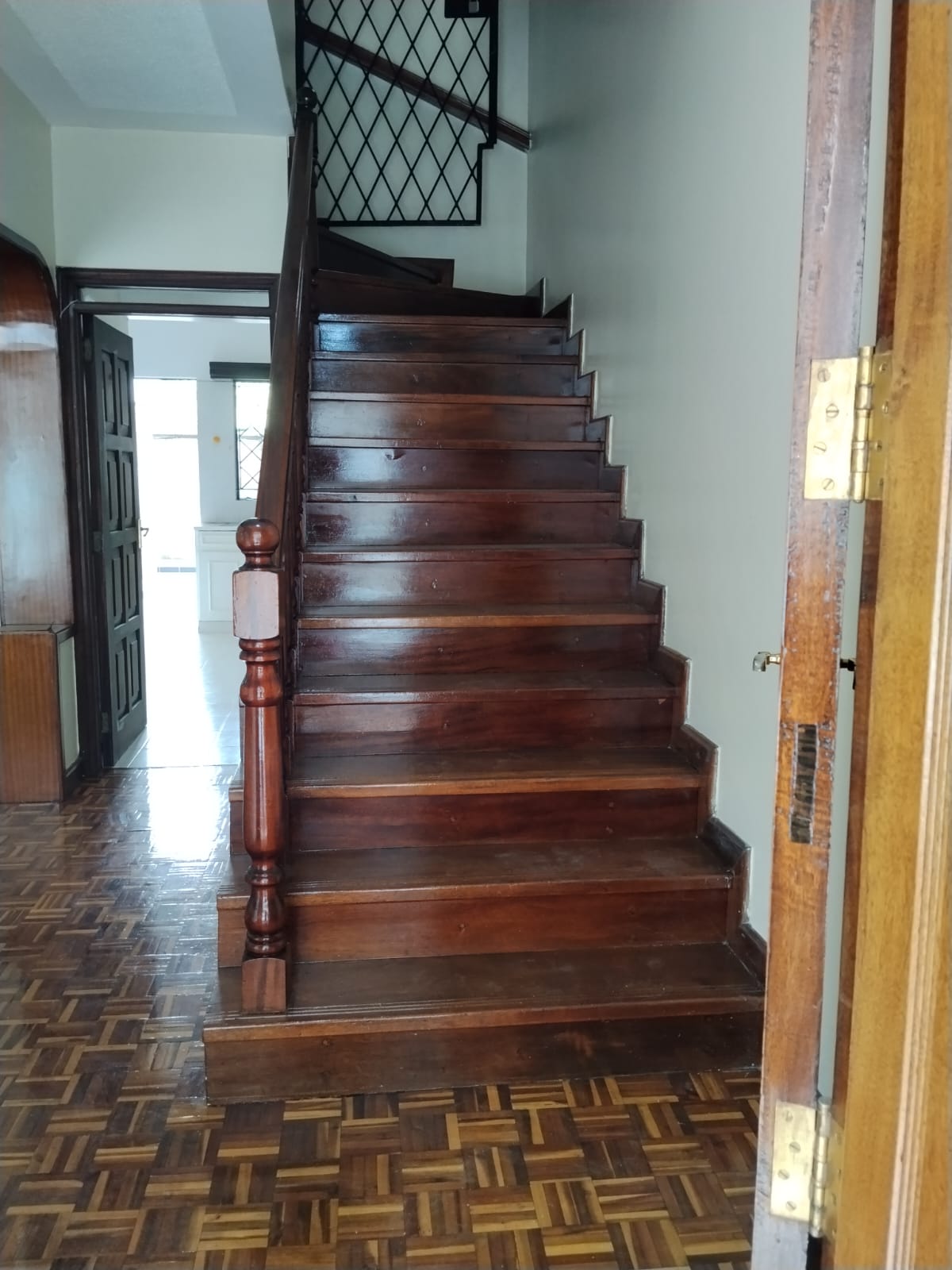 4 bedroom townhouse for rent and sale in Westlands Brookside Nairobi with parking and DSQ