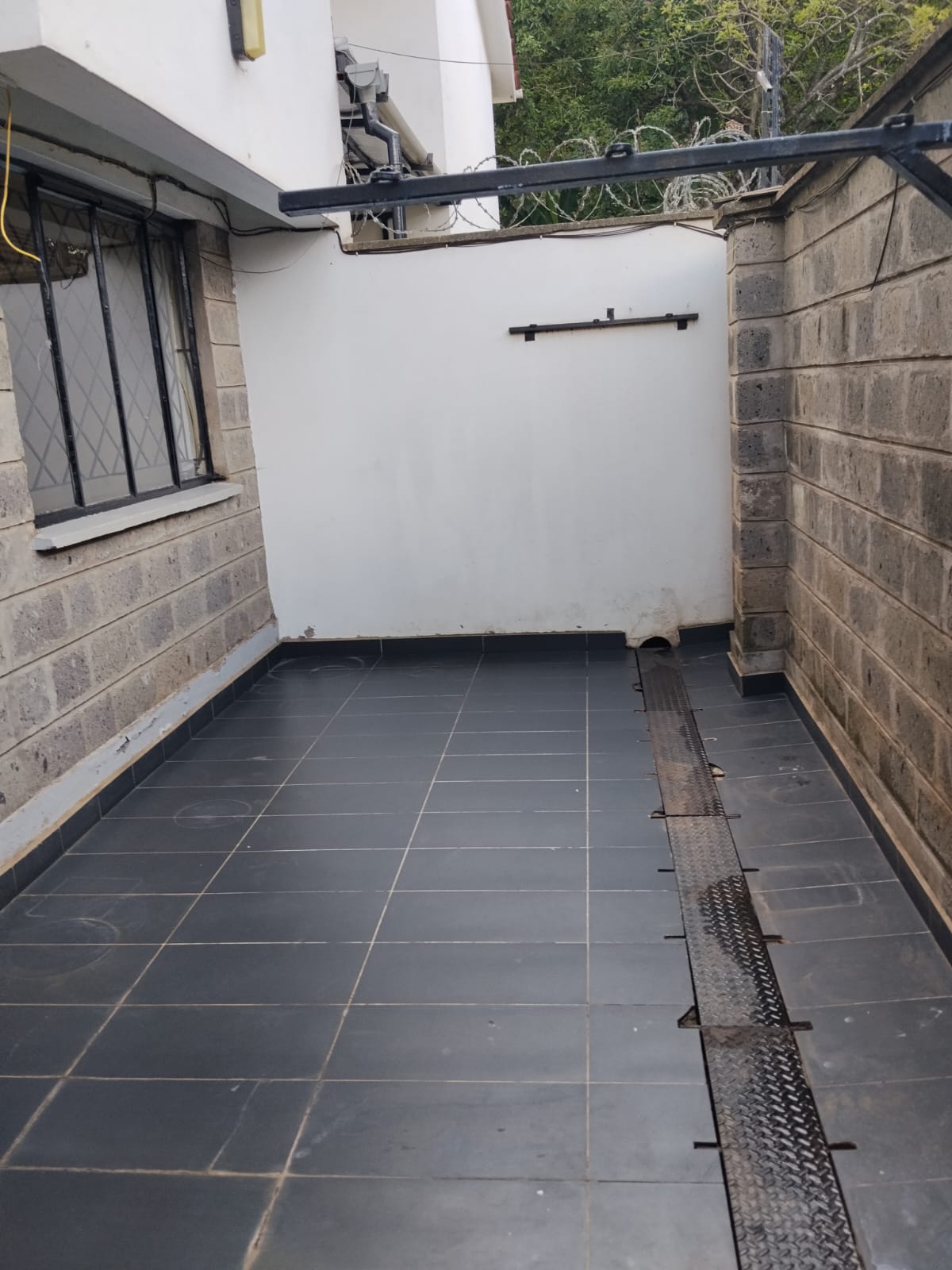 4 bedroom townhouse for rent and sale in Westlands Brookside Nairobi with parking and DSQ