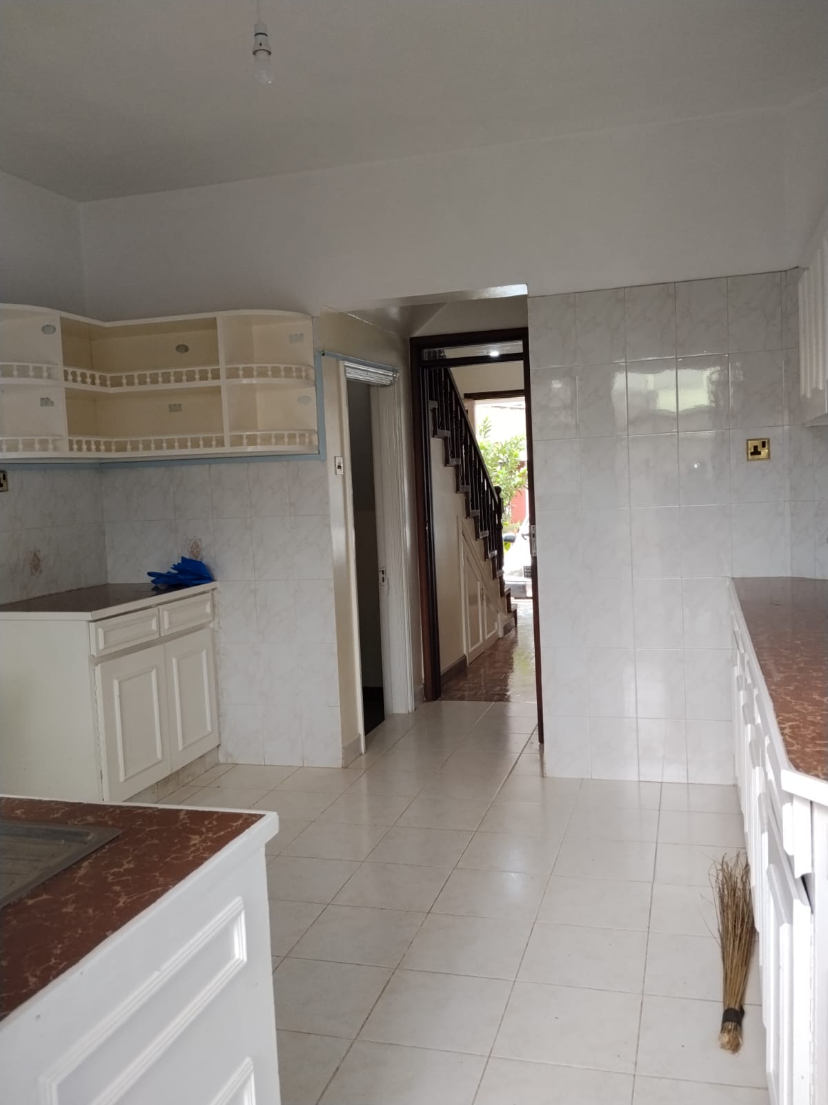 4 bedroom townhouse for rent and sale in Westlands Brookside Nairobi with parking and DSQ