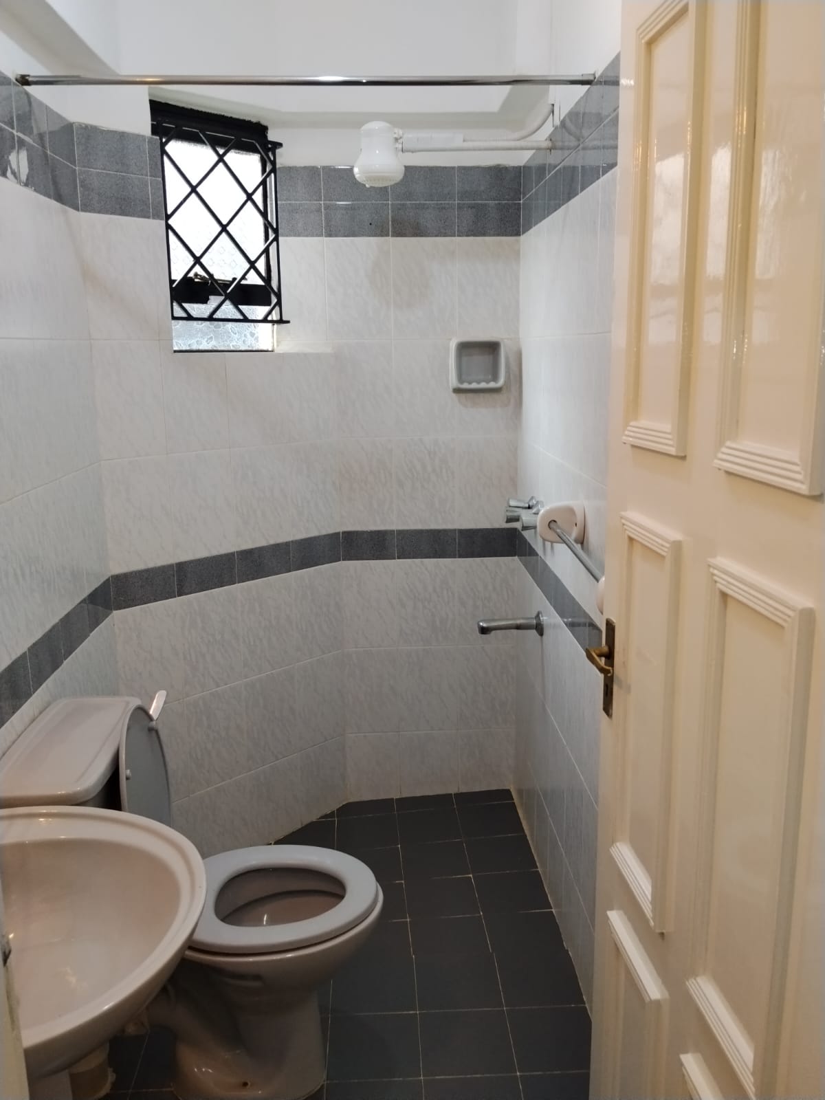 4 bedroom townhouse for rent and sale in Westlands Brookside Nairobi with parking and DSQ