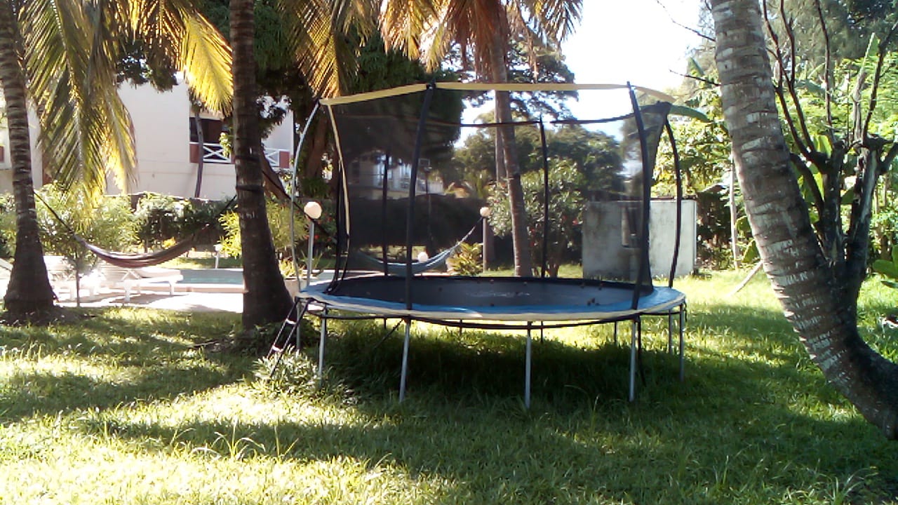 4 bedroom villa with SQ for rent in Kibokoni Malindi with pool garden and near beach
