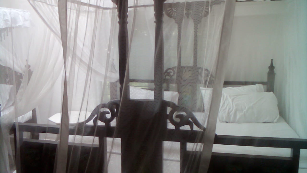4 bedroom villa with SQ for rent in Kibokoni Malindi with pool garden and near beach