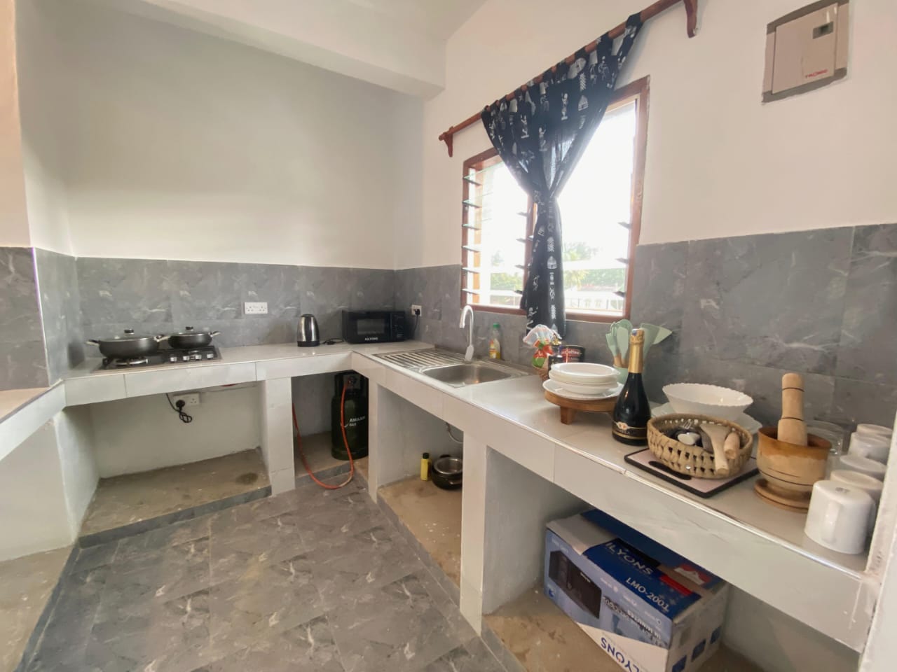 2 bedroom apartment for rent near Green Malindi with pool free water and cleaning services