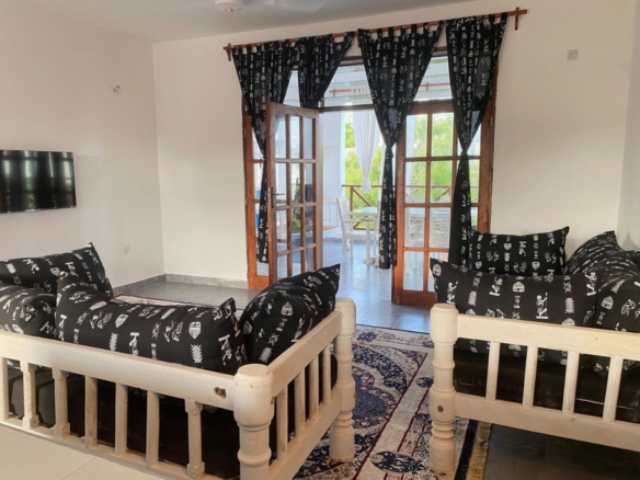 2 bedroom apartment for rent near Green Malindi with pool free water and cleaning services