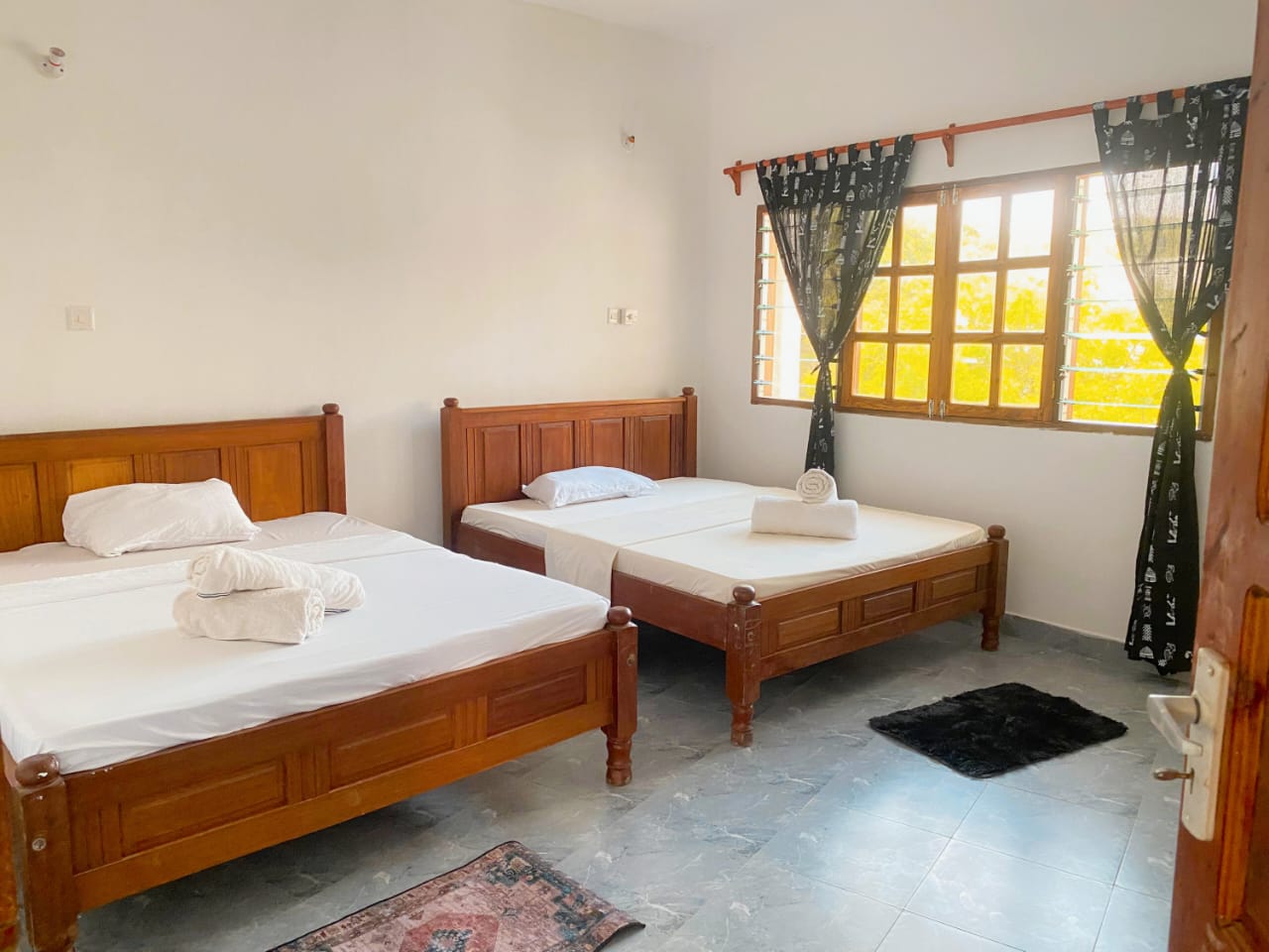 2 bedroom apartment for rent near Green Malindi with pool free water and cleaning services