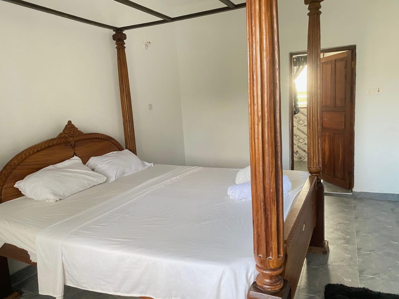 2 bedroom apartment for rent near Green Malindi with pool free water and cleaning services