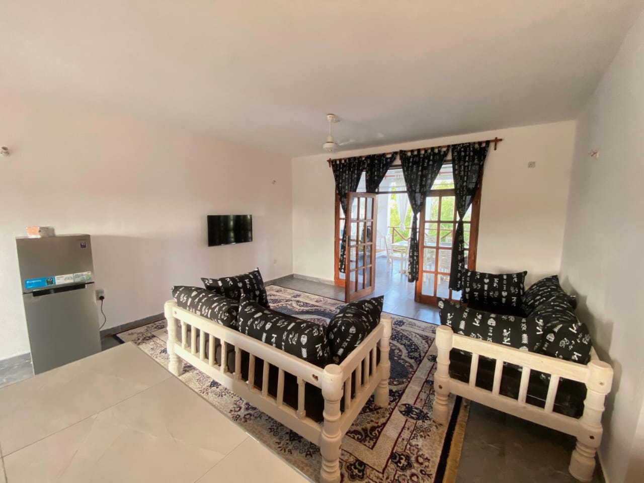 2 bedroom apartment for rent near Green Malindi with pool free water and cleaning services