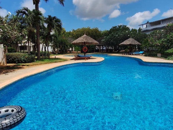 2 bedroom apartment for rent near Green Malindi with pool free water and cleaning services