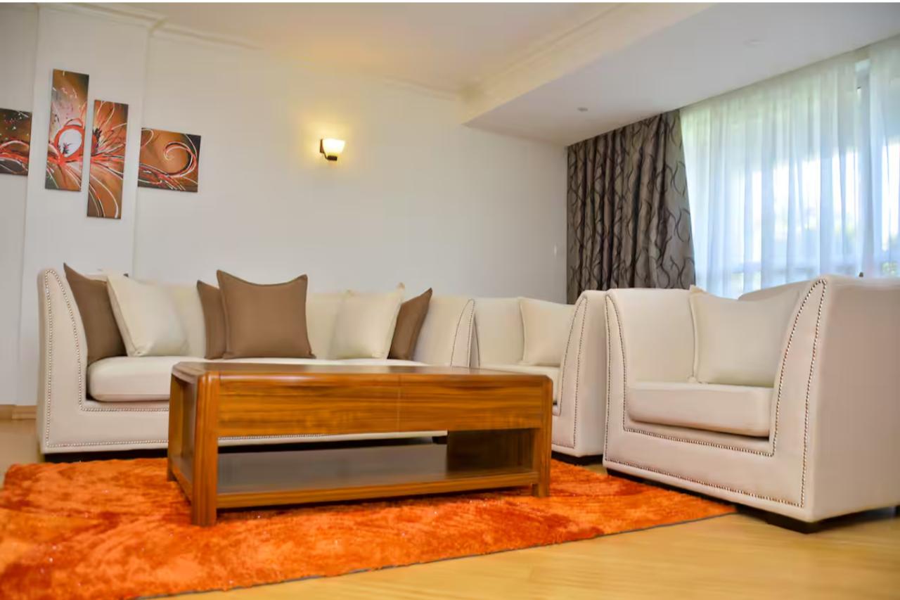 Fully furnished 2-bedroom executive suite with pool and gym in Nairobi UN Blue Zone near Fourways Estate.