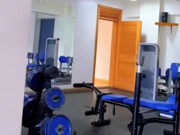 Fully furnished 2-bedroom executive suite with pool and gym in Nairobi UN Blue Zone near Fourways Estate.