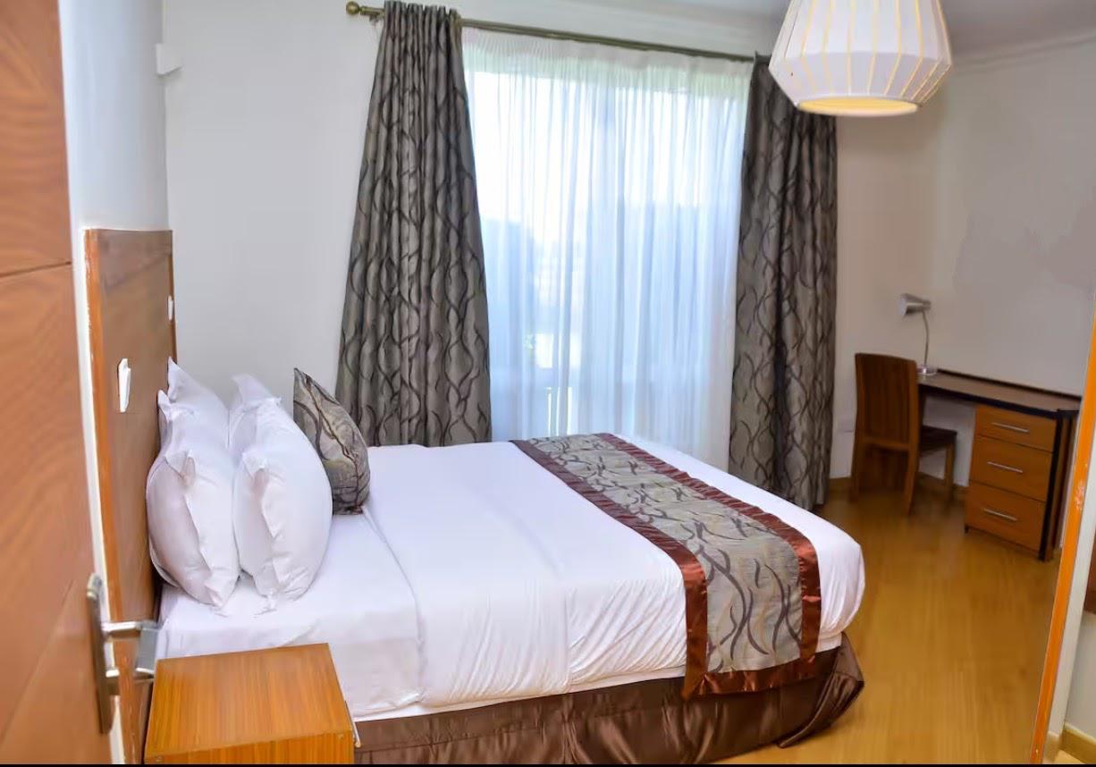 Fully furnished 2-bedroom executive suite with pool and gym in Nairobi UN Blue Zone near Fourways Estate.
