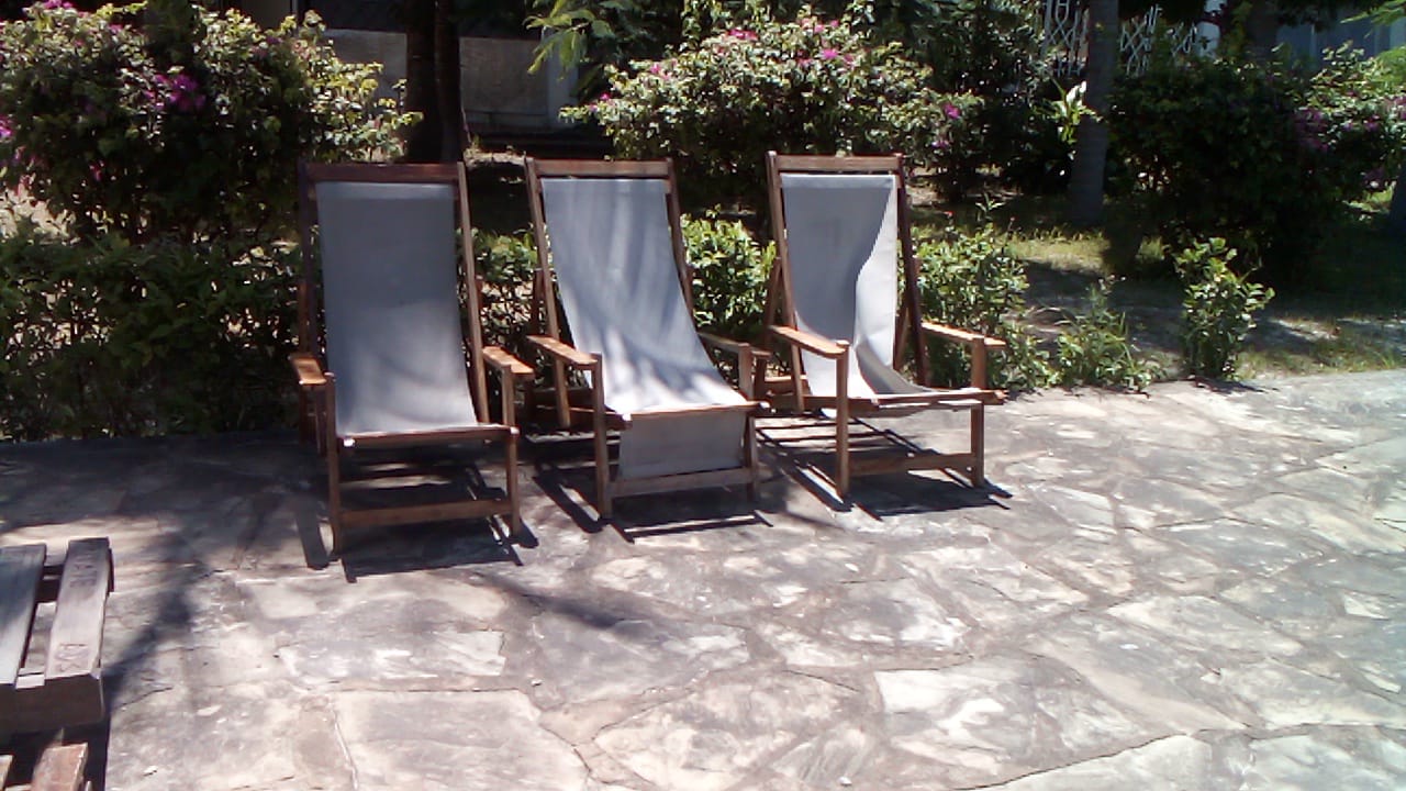 Beachfront 1 bedroom apartment for sale in Oasis Village Malindi with ocean and pool views