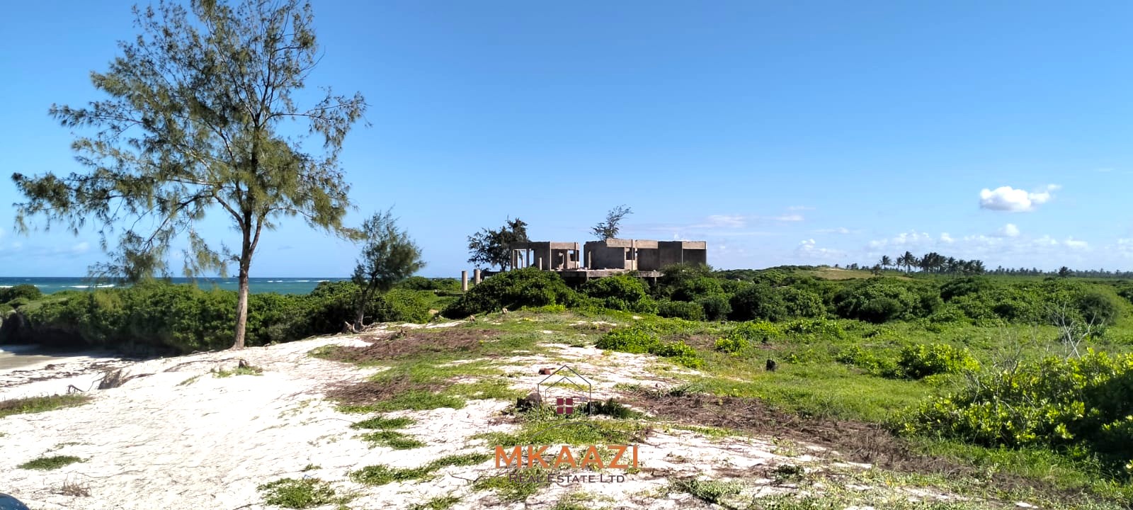 35 Acres Beachfront Land for Sale in Chumani 35-acre beachfront land for sale in Chumani featuring pristine white sandy beaches, panoramic ocean views, freehold title, and exceptional investment potential.
