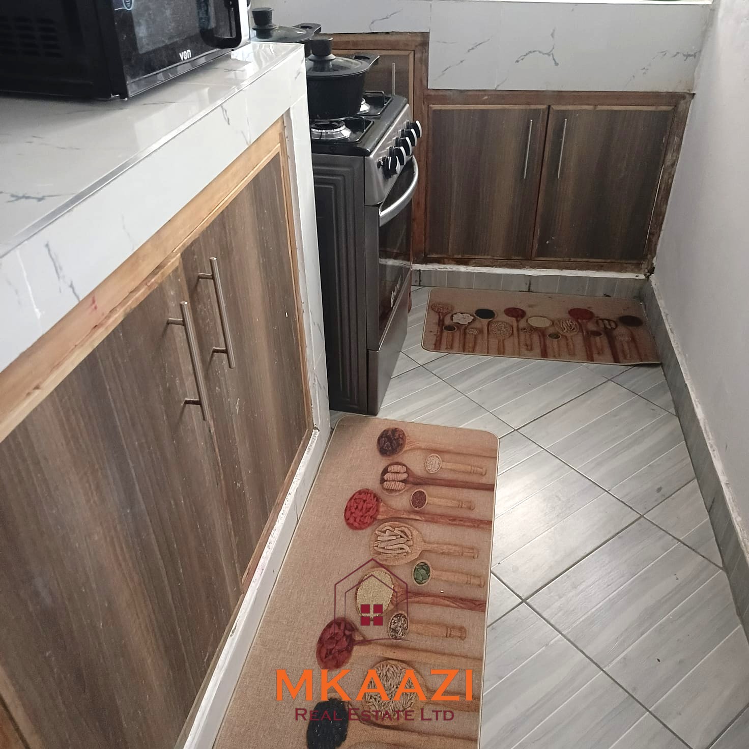 Modern 1-bedroom furnished apartment in Malindi with WiFi, Netflix, parking, and easy access to the beach and airport.