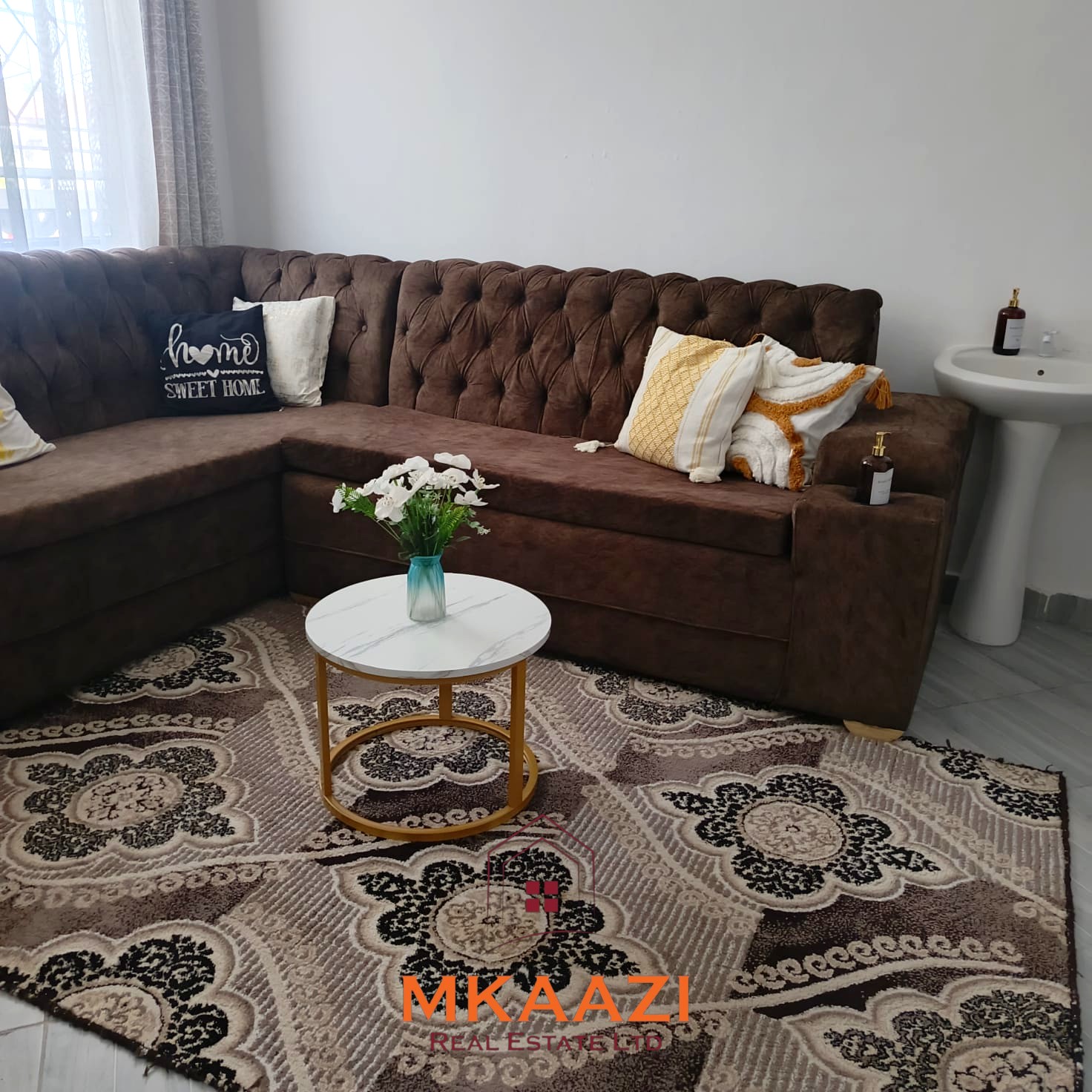 Modern 1-bedroom furnished apartment in Malindi with WiFi, Netflix, parking, and easy access to the beach and airport.