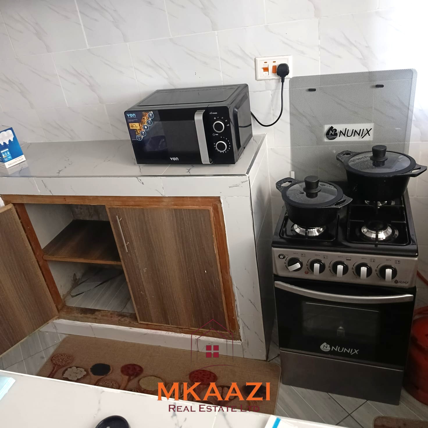 Modern 1-bedroom furnished apartment in Malindi with WiFi, Netflix, parking, and easy access to the beach and airport.