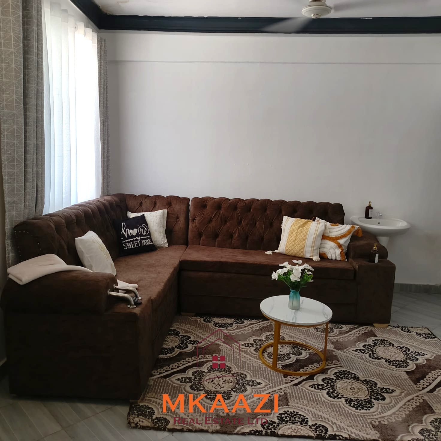Modern 1-bedroom furnished apartment in Malindi with WiFi, Netflix, parking, and easy access to the beach and airport.