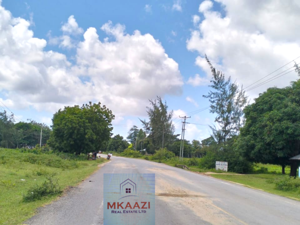 65 acres of prime development land for sale in Mere, Malindi with direct tarmac frontage, leasehold title, excellent accessibility, and outstanding potential for residential, commercial, hospitality, industrial, and mixed-use developments.