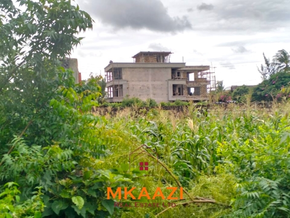 40x80 plot for sale on Cycad Road in Casuarina, Malindi, ideal for residential development, holiday homes, Airbnb units, or long-term investment.