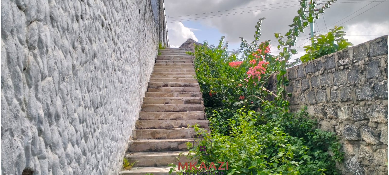 16 one-bedroom units and a 3-bedroom main house for sale near Blue Bay Watamu on 0.4 acres, 300 meters from the beach with a partially completed swimming pool.
