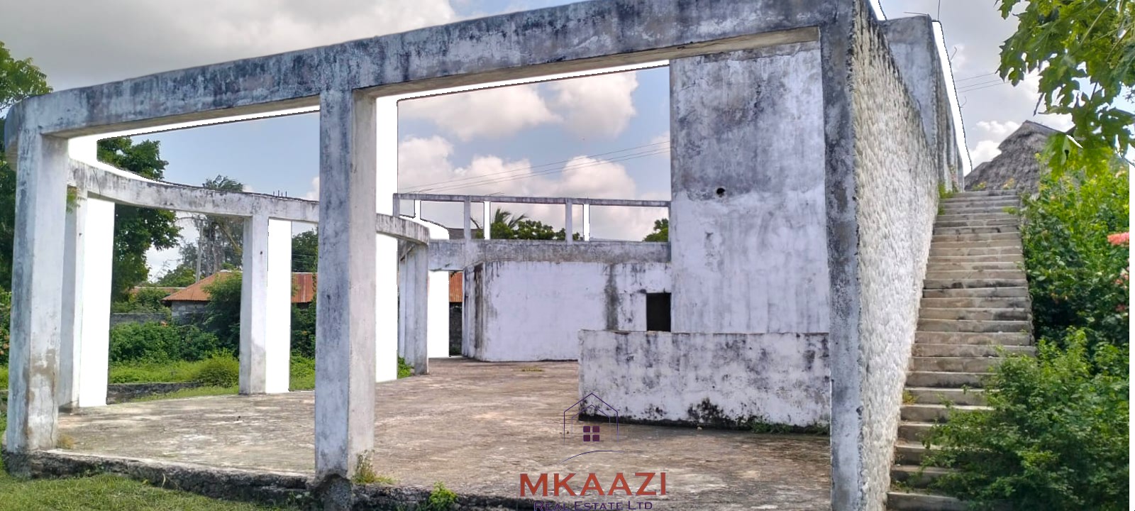 16 one-bedroom units and a 3-bedroom main house for sale near Blue Bay Watamu on 0.4 acres, 300 meters from the beach with a partially completed swimming pool.