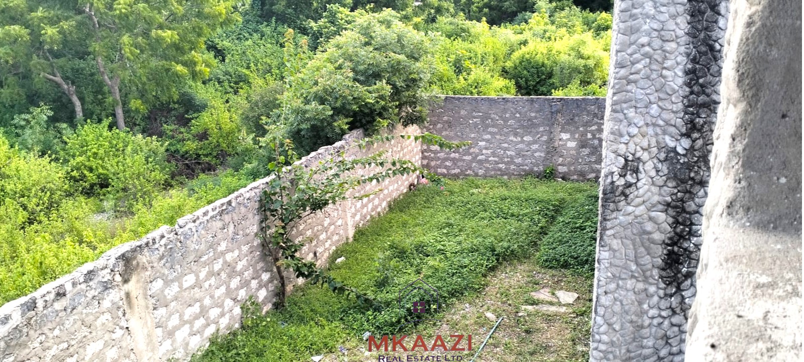 16 one-bedroom units and a 3-bedroom main house for sale near Blue Bay Watamu on 0.4 acres, 300 meters from the beach with a partially completed swimming pool.