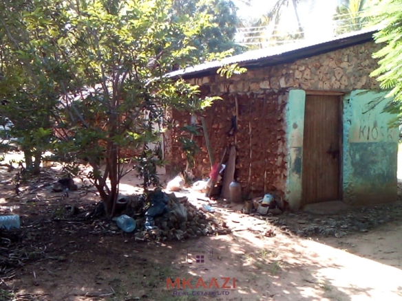 Prime ¼ acre freehold plot for sale in Garoda Watamu, 200 meters from Turtle Bay Road tarmac with excellent road frontage and development potential.
