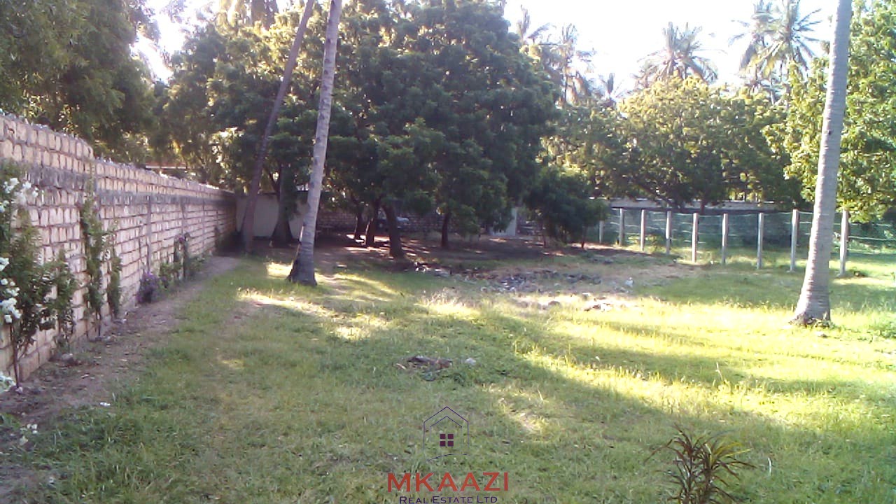 Prime ¼ acre fenced freehold plot for sale in Garoda Watamu, second row from Turtle Bay Road with electricity and water available on-site.