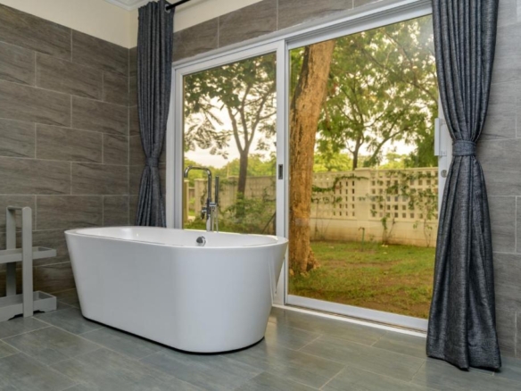 fahari-residence-bathroom-malindi-home