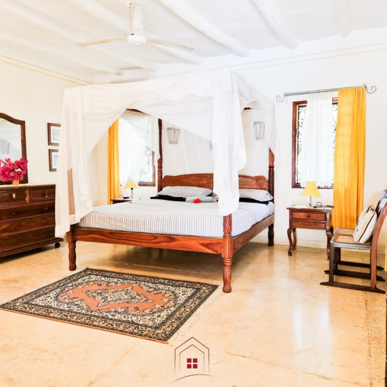 Luxury fully furnished 4-bedroom ensuite villa in Watamu available for Summertides Festival accommodation with swimming pool, Wi-Fi, air conditioning, housekeeping, and 24-hour security.