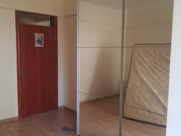 Spacious 3-bedroom and 4-bedroom apartments for rent in Kilimani along Kindaruma Road featuring ensuite bedrooms, balconies, basement parking, and proximity to Yaya Centre.